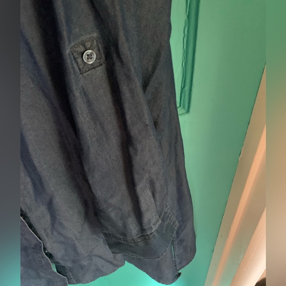 Light weight denim-looking long shirt. - Picture 5 of 5